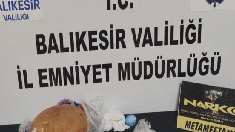 balikesir-emniyet-mudurlugu-narkotik-suclarla-mucadele-sube-mudurlugunden-onemli-operasyon-2m8faSY9.jpg