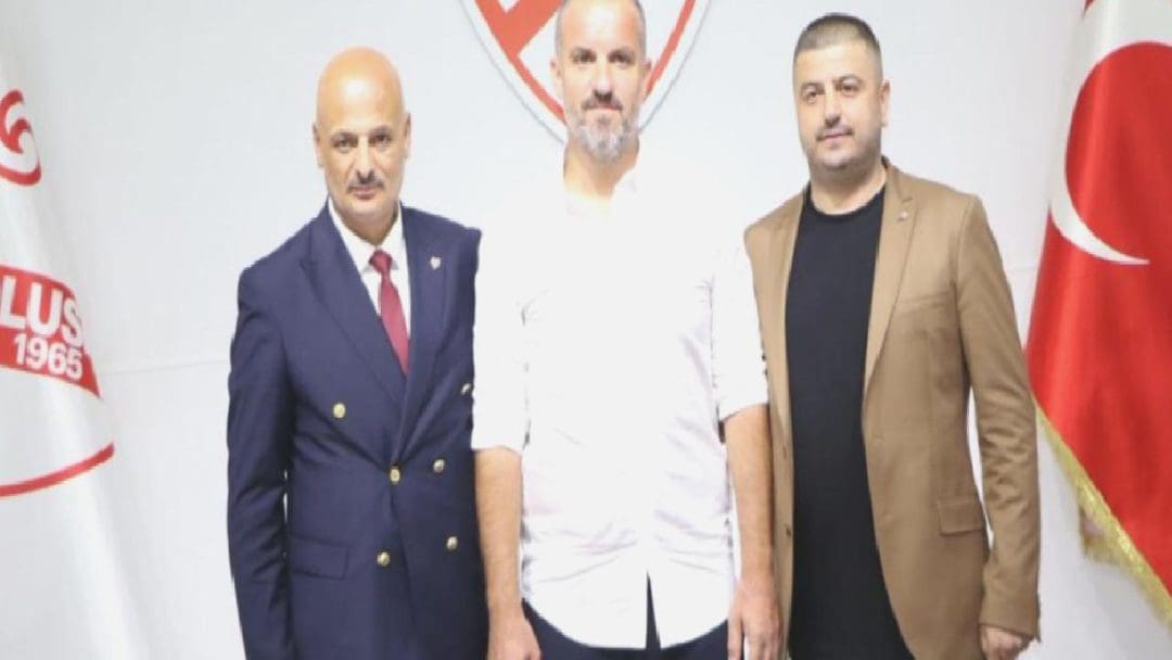 bolusporda-yonetim-ve-teknik-adam-degisikligi-kBAh9Npi.jpg