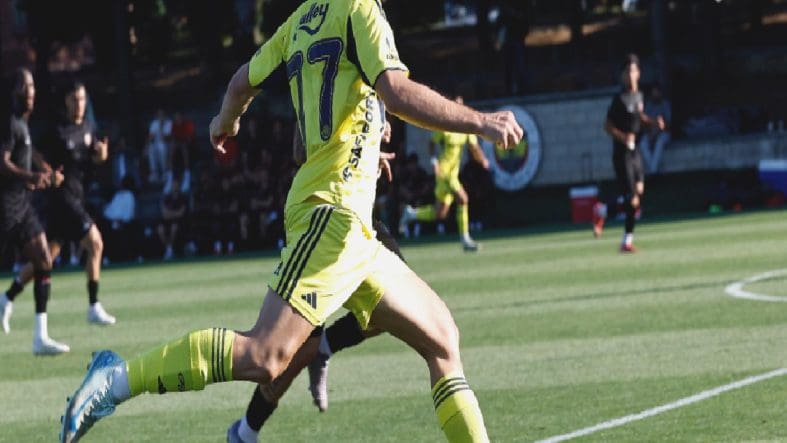 fenerbahcenin-hazirlik-maci-sonuclari-ve-kamp-planlari-dJsky4NS.jpg
