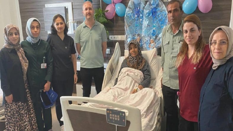 sanliurfa-birecikte-basarili-gebelik-hikayesi-cift-ikiz-bebekleri-saglikli-bir-sekilde-kucagina-aldi-bqAXgzQ4.jpg