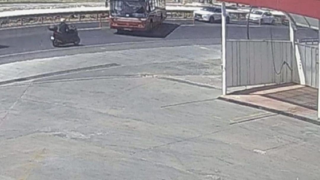 silivride-feci-trafik-kazasi-motosiklet-surucusu-hayatini-kaybetti-kimNVdKM.jpg