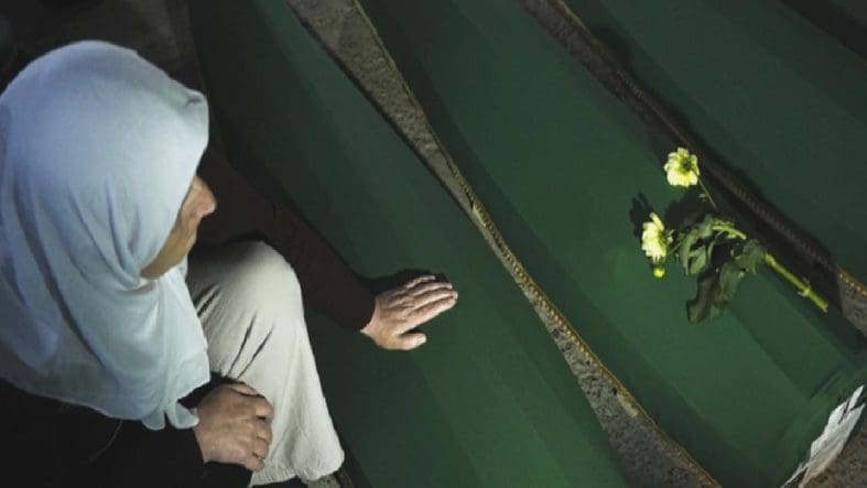 srebrenitsa-soykiriminin-30-yilinda-uluslararasi-anma-ve-adalet-arayislari-ufc1VeuR.jpg