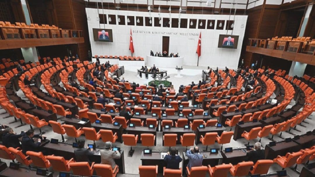 tbmmnin-yasama-tatili-ve-komisyon-calismalari-hakkinda-guncel-gelismeler-6y1xjA59.jpg