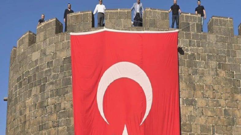 terorsuz-turkiye-icin-tarihi-donusum-ve-birlik-mesajlari-TMOE2Zq1.jpg